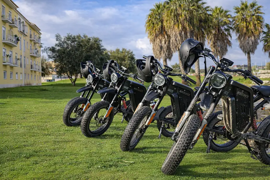 Lisbon Bike Tour: eBike Experience in Almada & Costa da Caparica